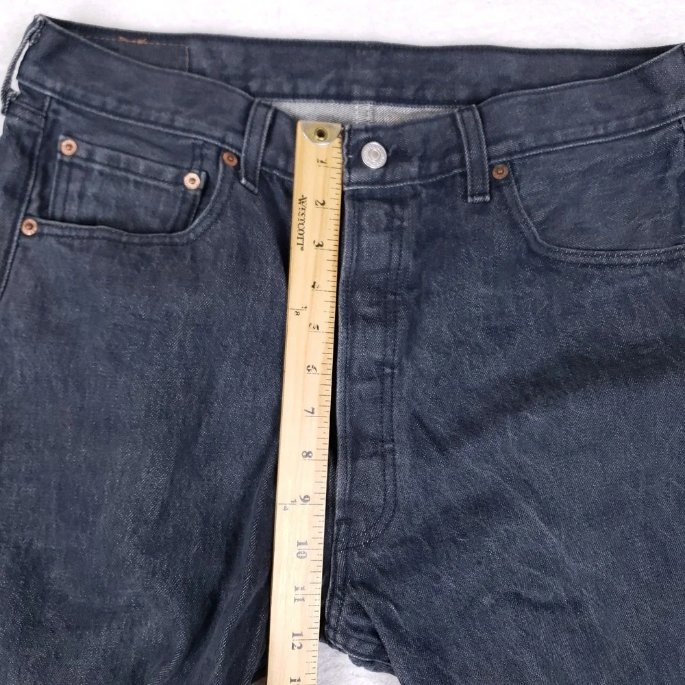 Levis see measurements